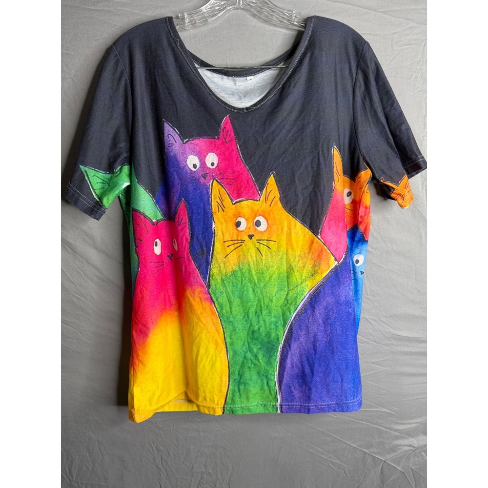 Rainbow Cat Graphic T-Shirt Large Colorful Feline Scoop Neck Short Sleeve Tee